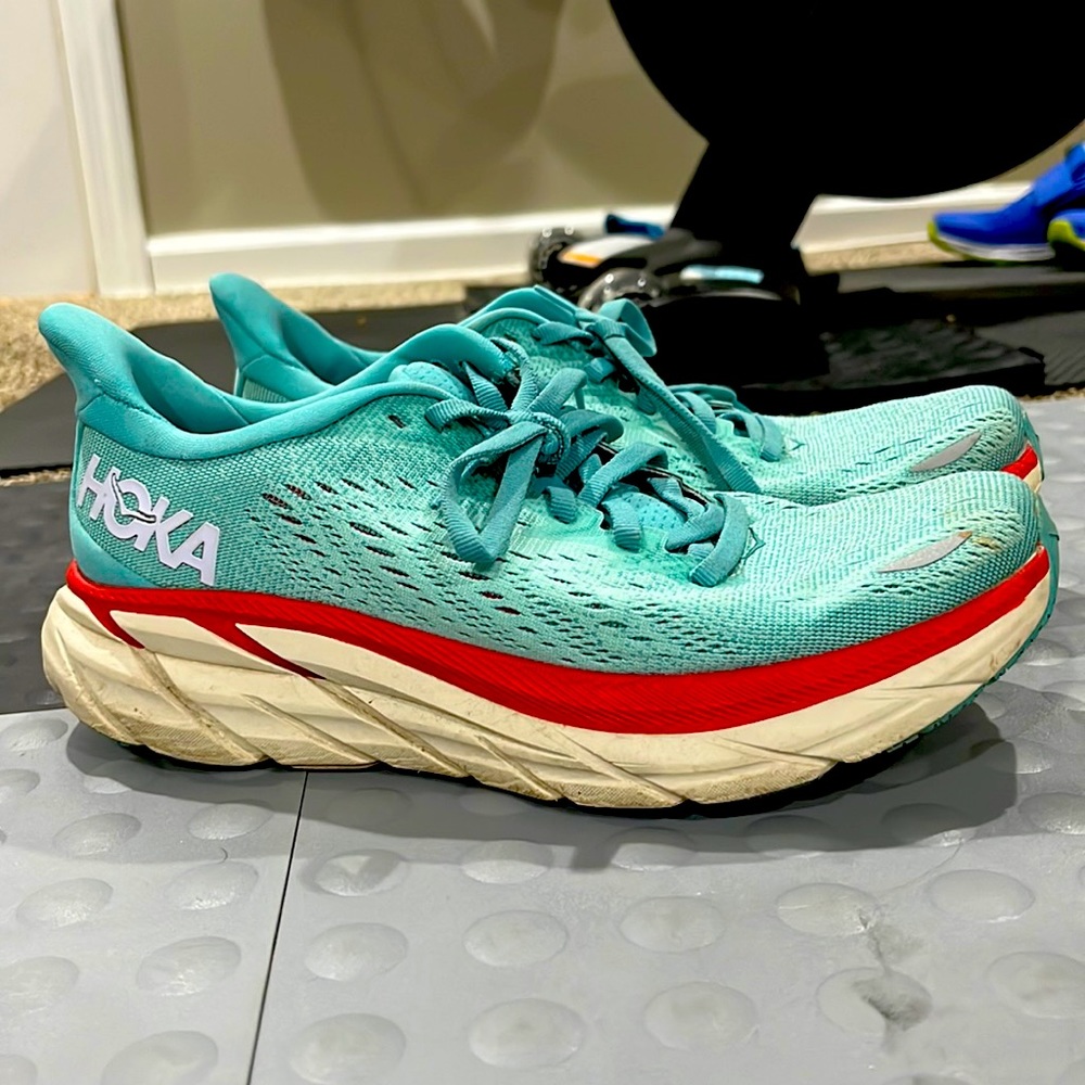 Hoka Clifton 8